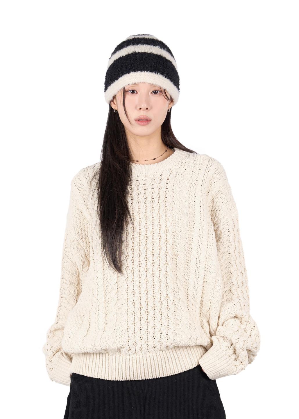 릿킴 CHUNKY CABLE KNIT