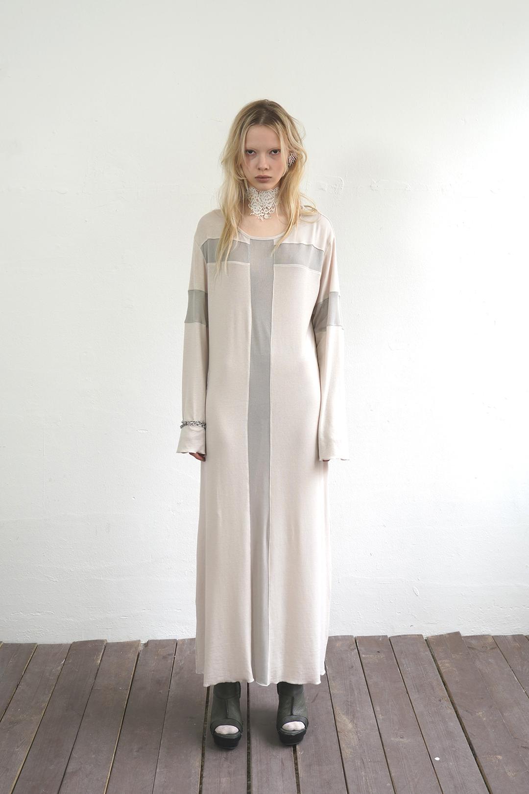 ARMBAND CROSS MAXI DRESS