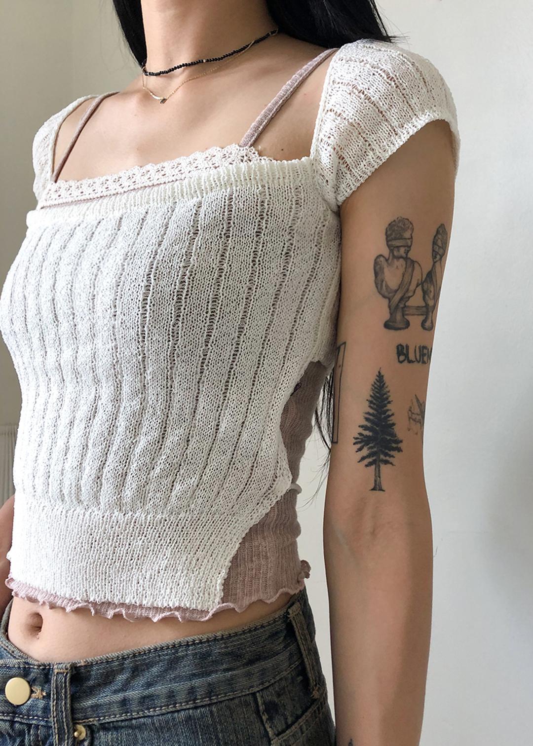 string square knit 2 color