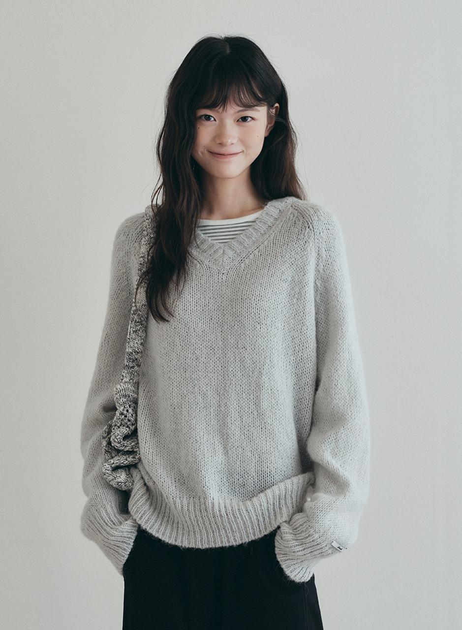 베이직 레글런 울 브이넥 니트 - 그레이