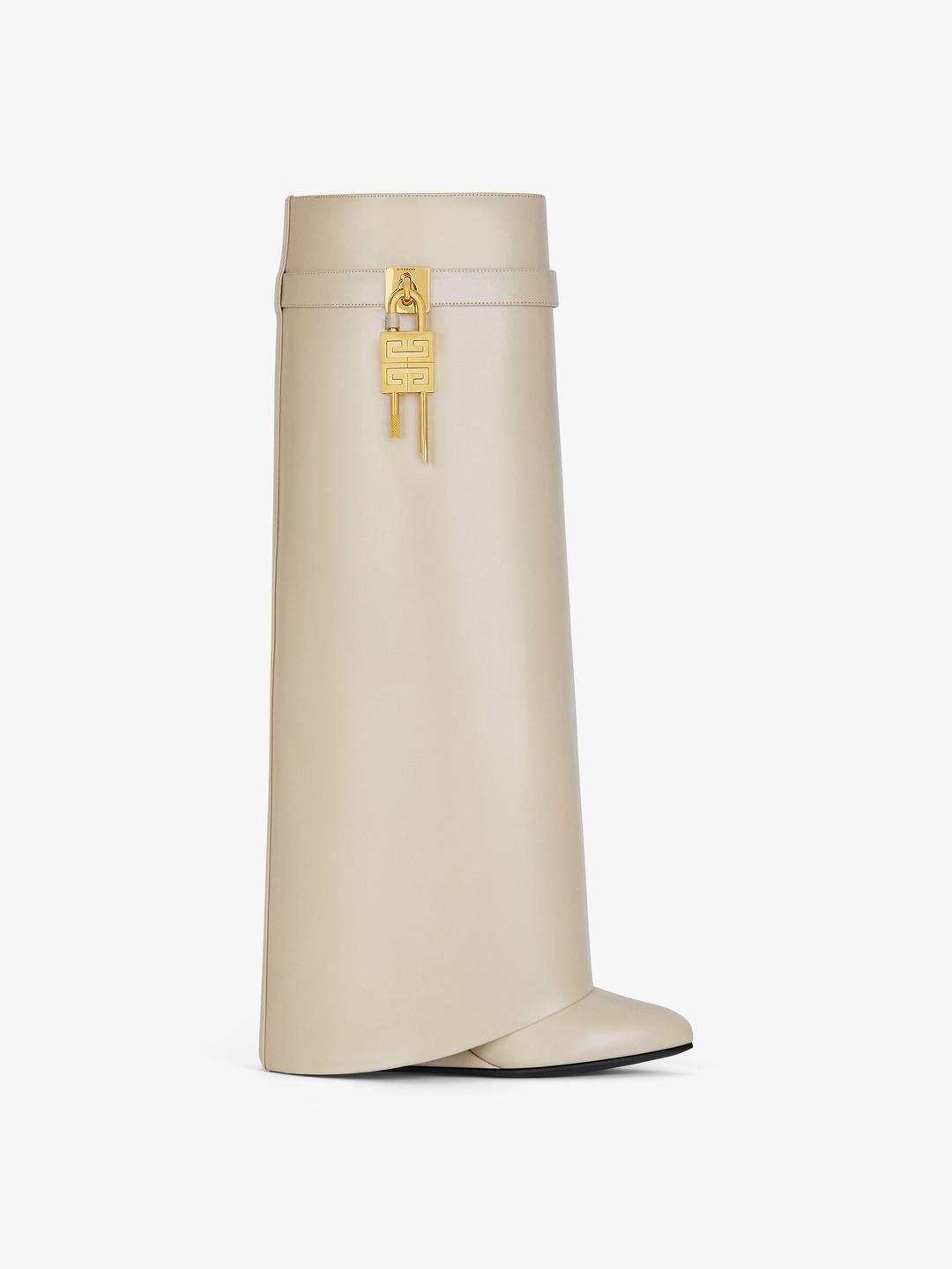 Shark Lock 가죽 부츠