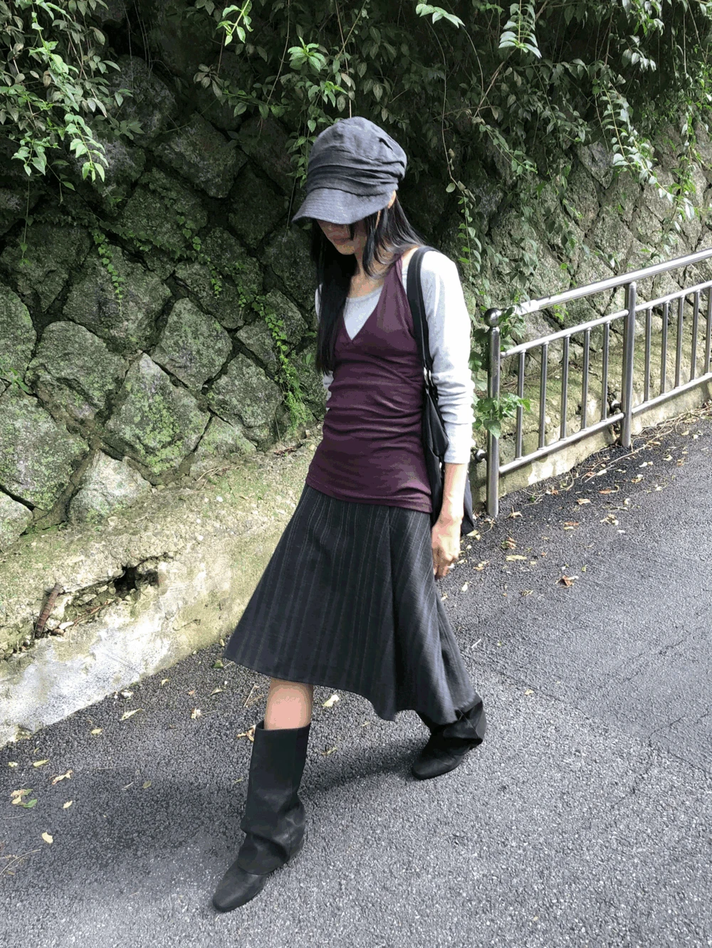 디켄 골지 홀터넥