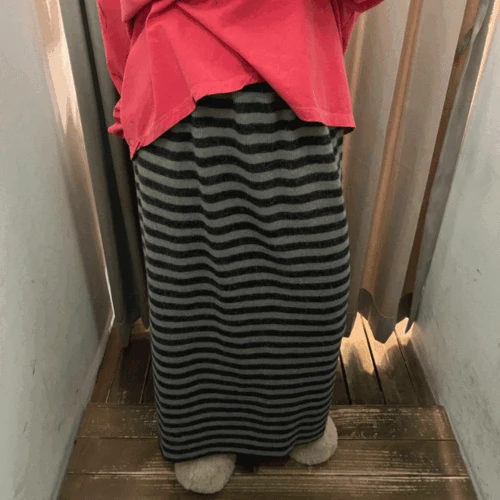 기모 스트라이프 뒤트임 맥시 스커트