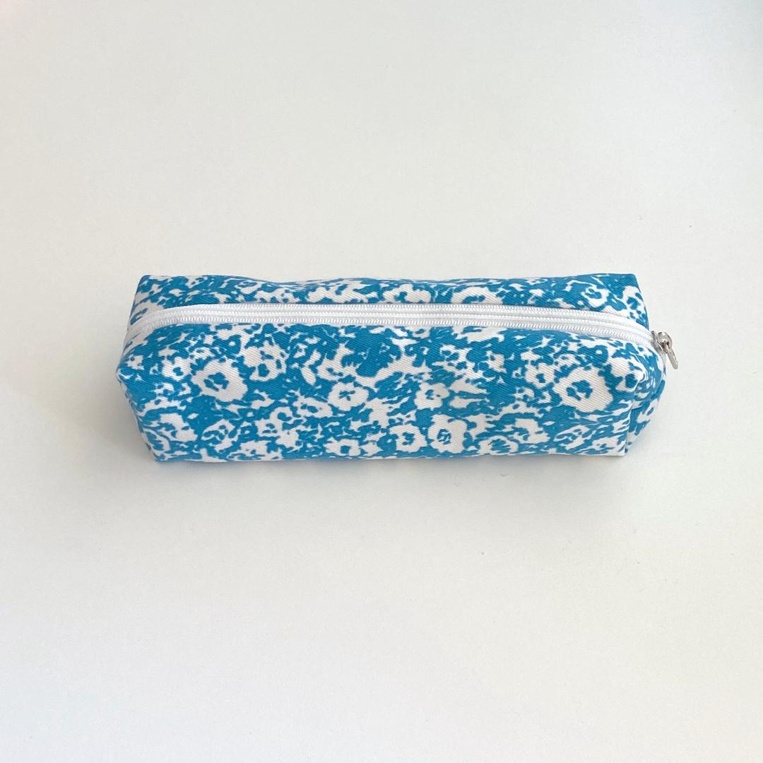프루트 블루 데이지 필통(Fruit blue daisy pencil case)