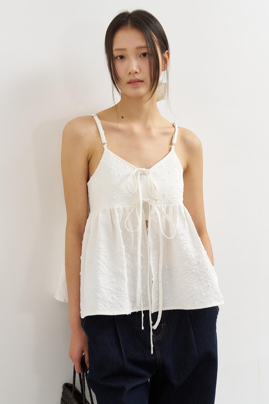 WOMAN 텍스처드 버블 슬리브리스 블라우스 [WHITE]
