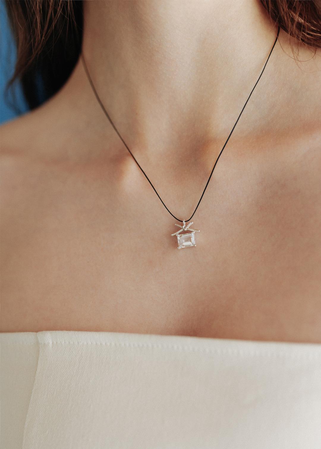 Cadeau Necklace. Quartz