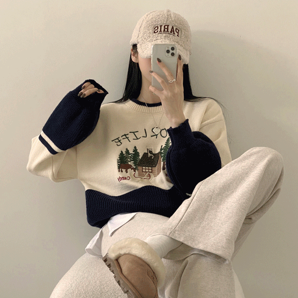 [도톰,아방핏/자수포인트!] 귀여움 듬뿍, 배색 라운드 자수 레터링 벌룬 긴팔니트 (2color)