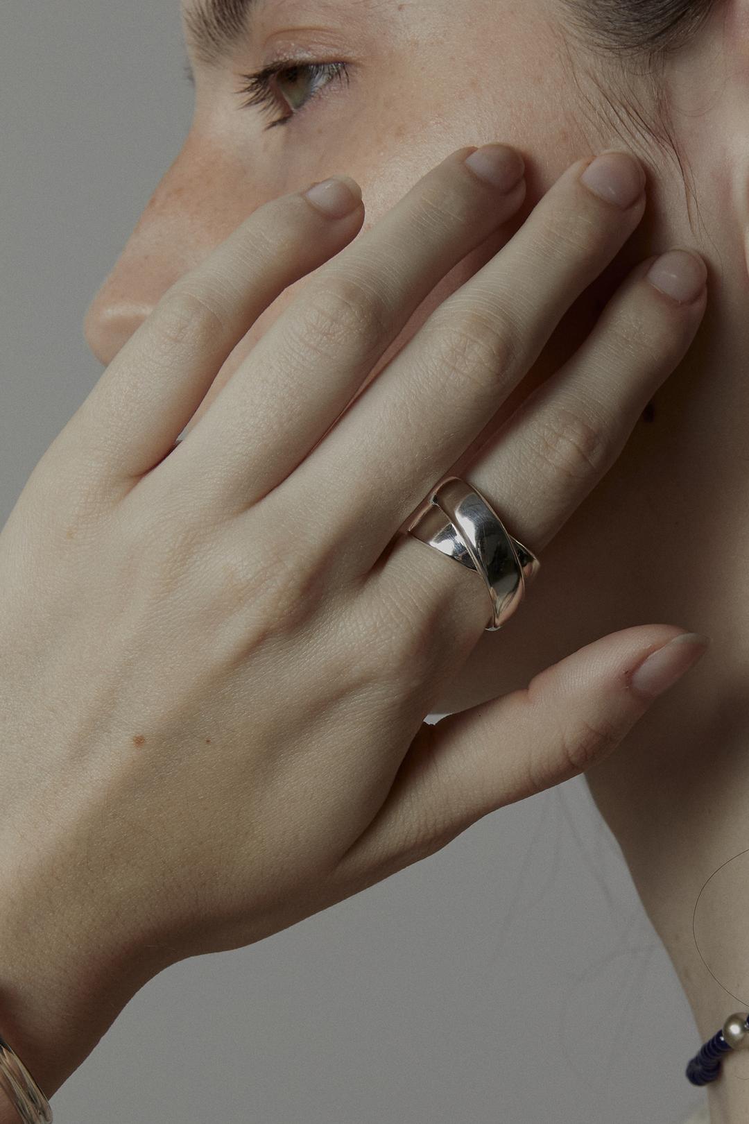 ORBIT RING SILVER