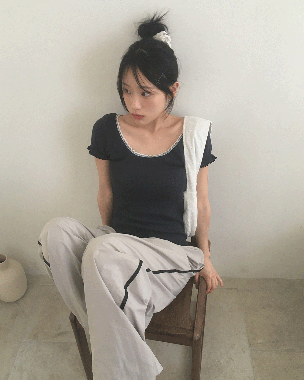 원더원더 델크 레이스 펀칭 퍼프 반팔 티셔츠