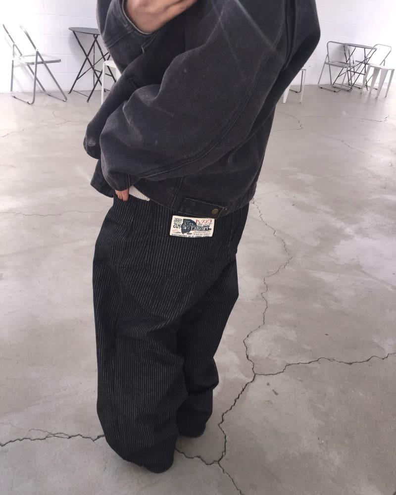 스탠딩 스트라이프 팬츠 2/23 입고