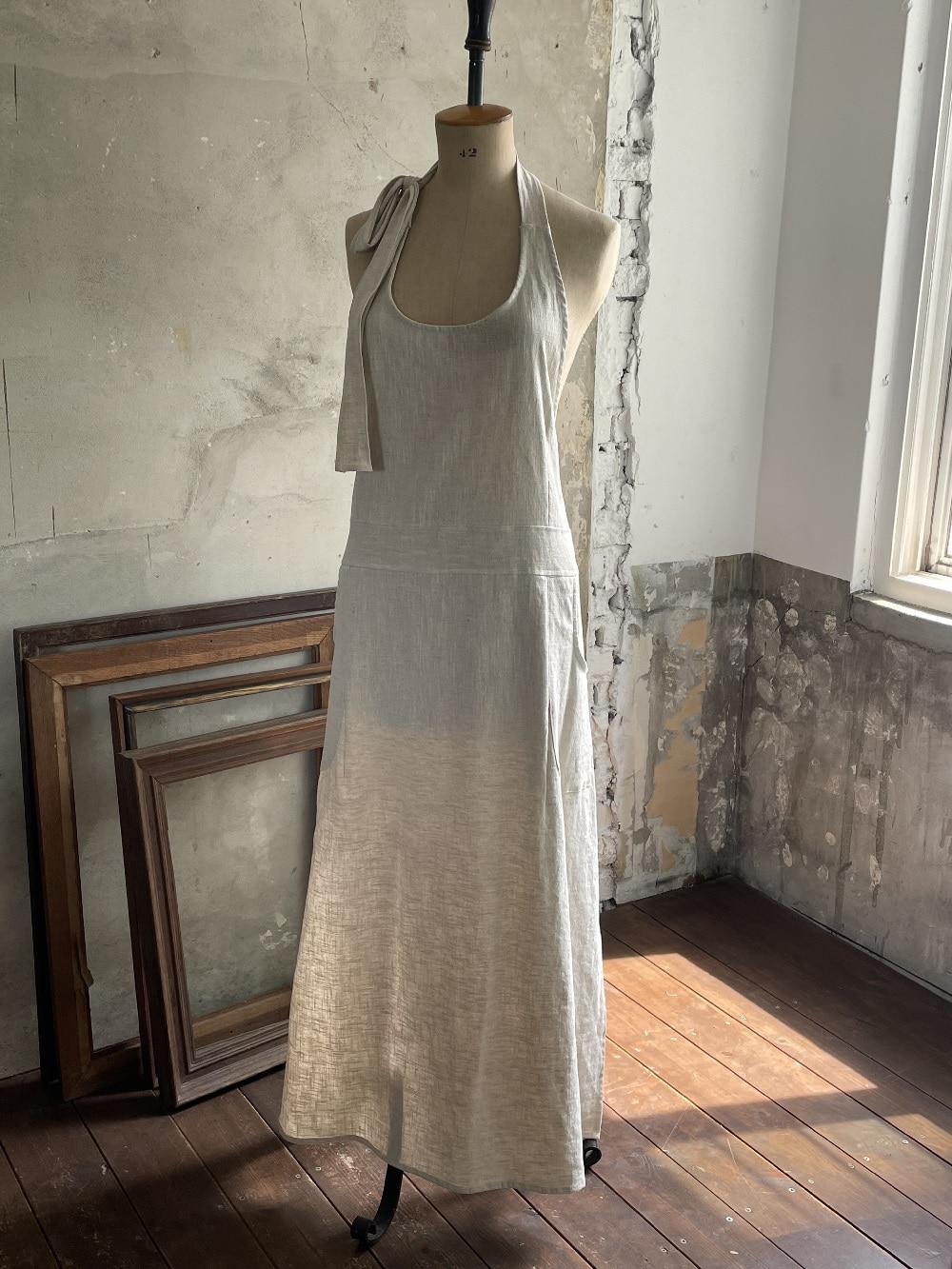 French mood dress apron