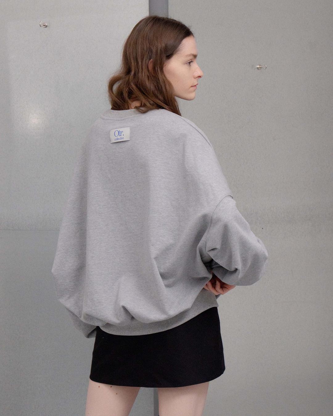 01.COLLECTIVE _ BOY SWEATER SHIRT