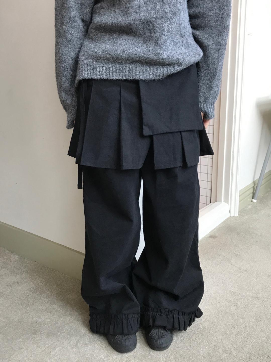 FRILL WRAP SKIRT WIDE PT (BLACK / CHARCOAL)