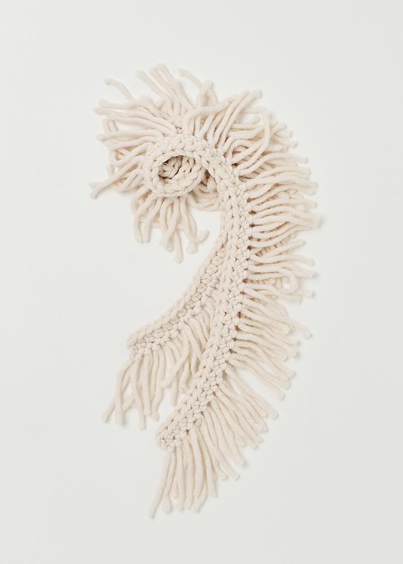 HANDMADE FRINGE SCARF IN IVORY