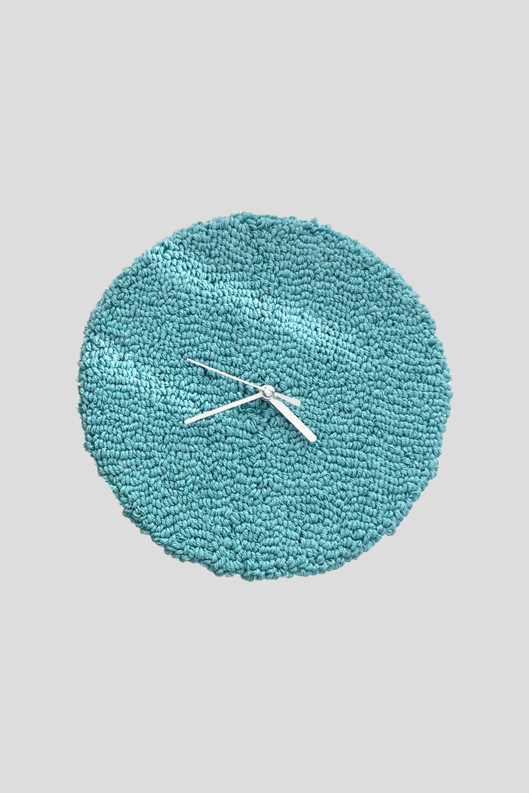 Modern silent tufting wall clock