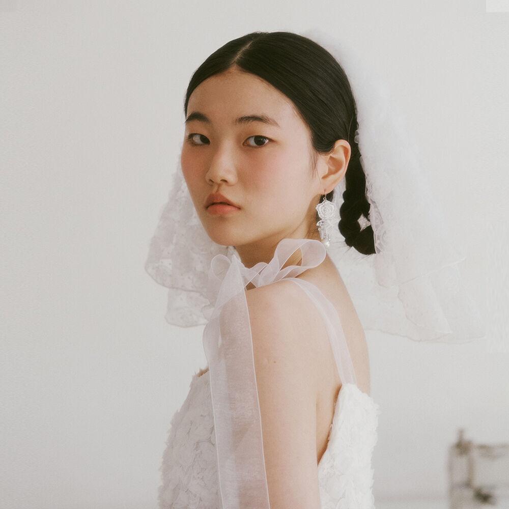 Bridal Rose Blooming Short Veil_white