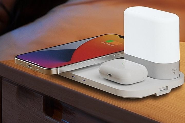 LED 무드등 3가지 컬러 변경 고속무선충전기 스마트폰 이어폰 동시충전 YMQ21