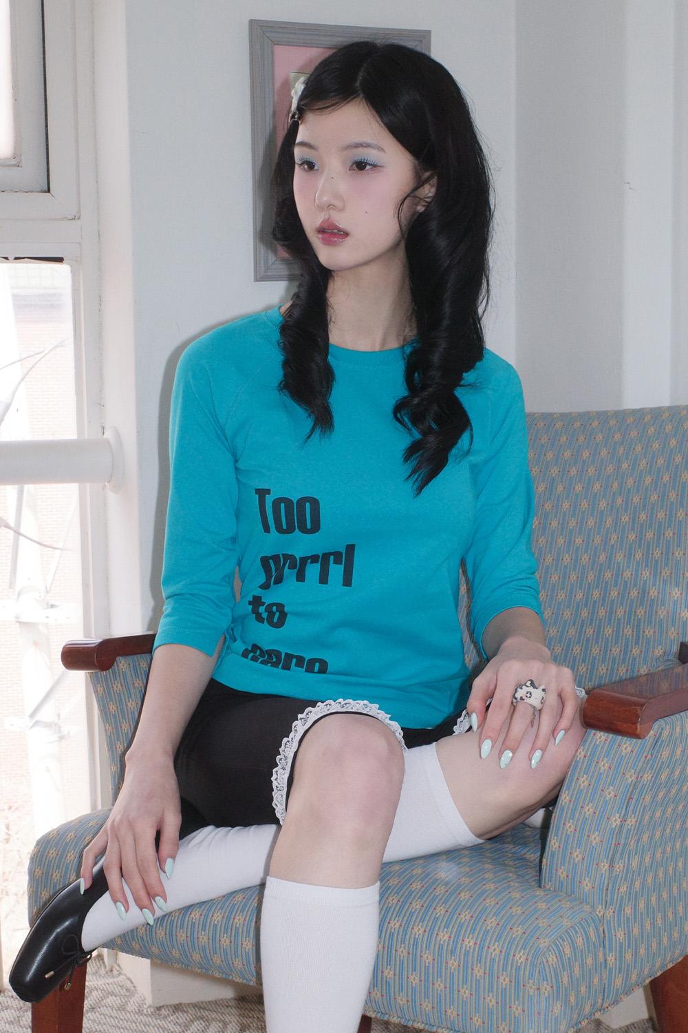 Too Grrrl To Care Long sleeve_Blue