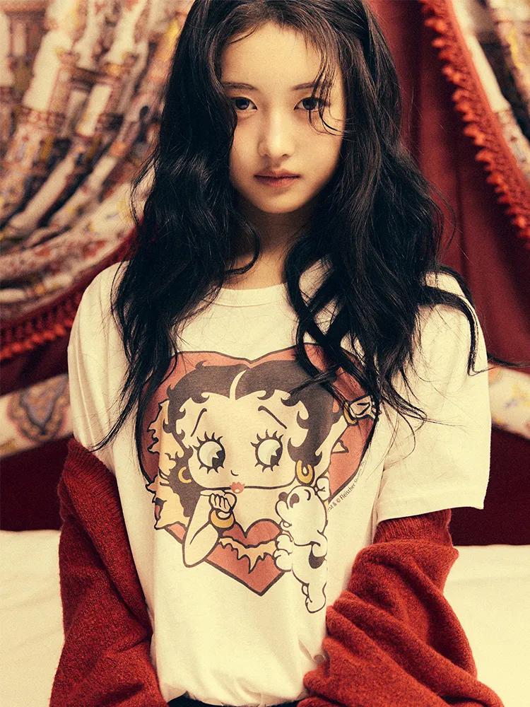 [06/09 예약배송] 베티붑 하트 버스트 오버핏 반팔티셔츠_아이보리