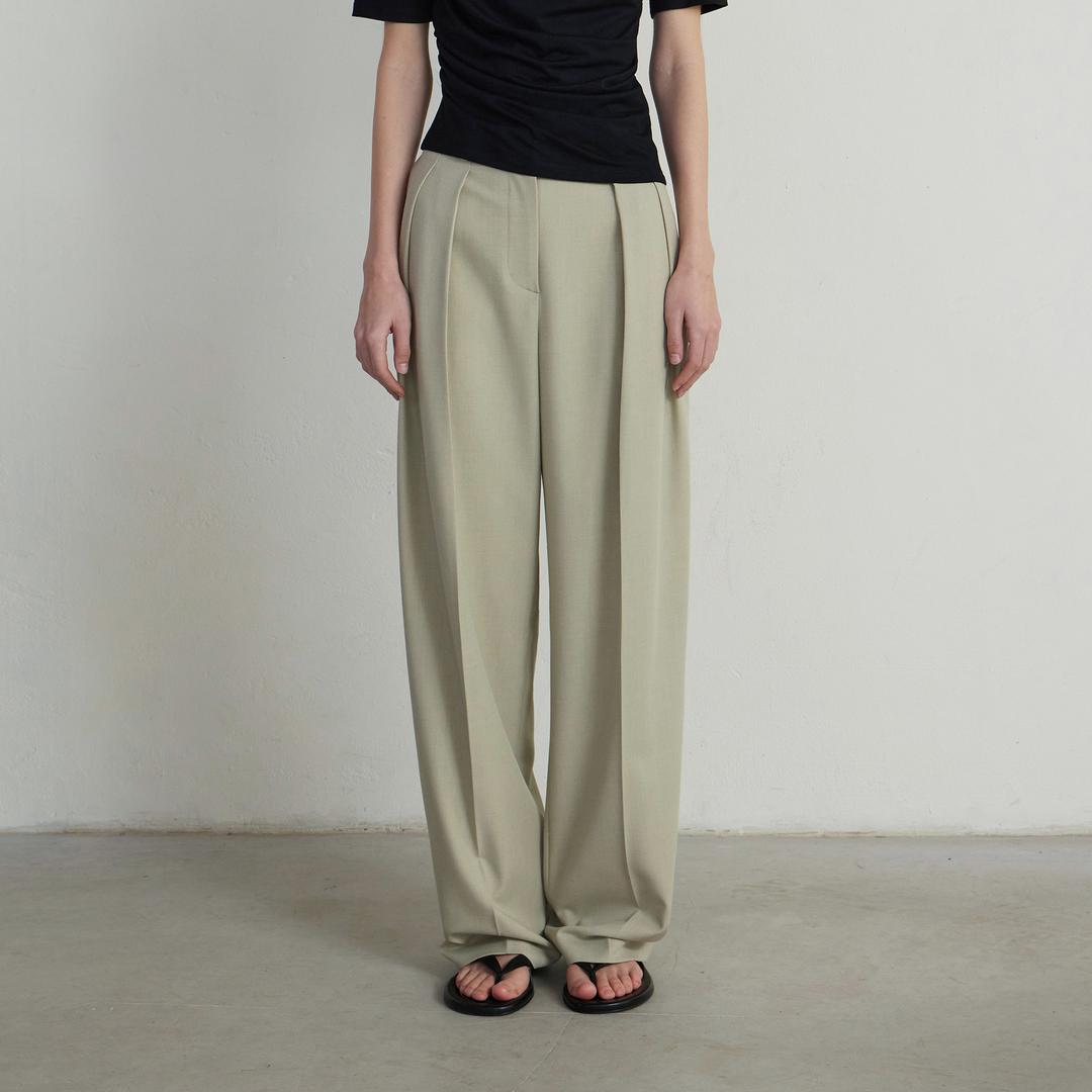 ESSENTIAL WIDE FIT TWO TUCK SLACKS - MINT