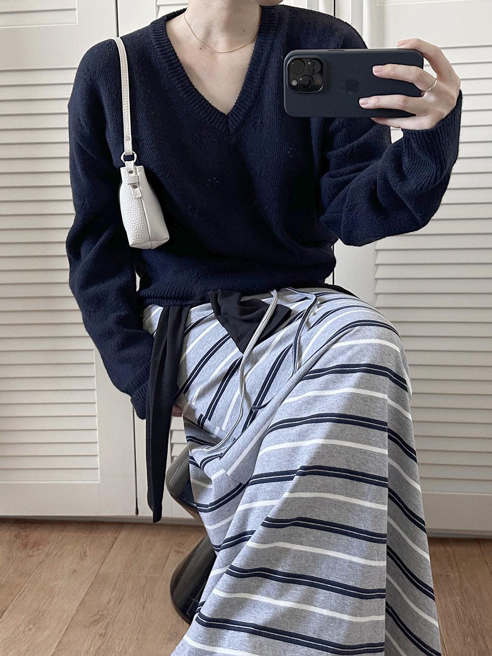 펀칭 브이넥 니트 (3color)