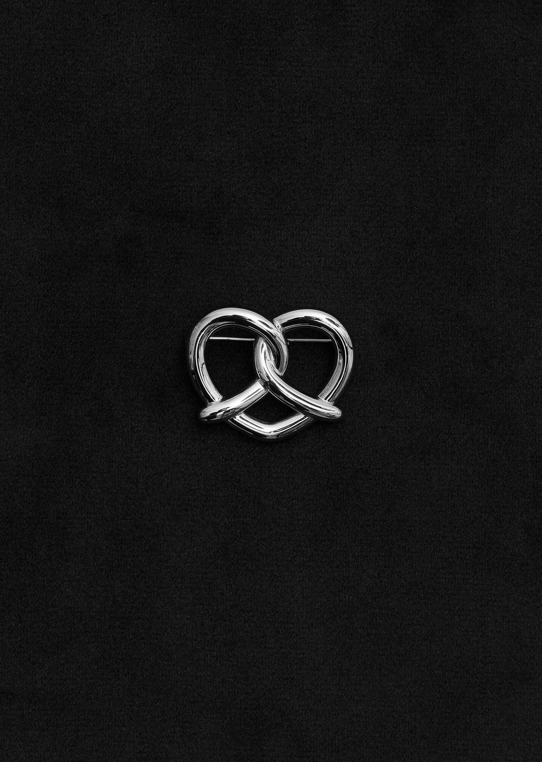 [Holiday Sale 20%] Pretzel Brooch (Silver)