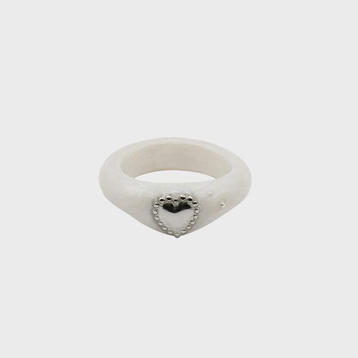 heart motif-white