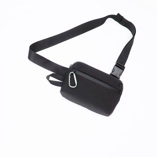 니트 바디 크로스 백 / 블랙