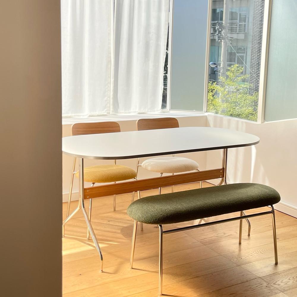 모먼테이블 클린터치 4인용 6인용 실버엣지 화이트 타원형 식탁