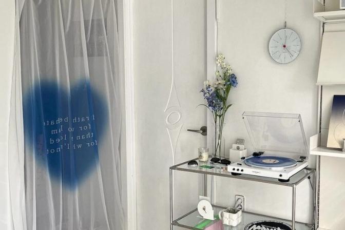 [10%쿠폰][단독] 오디너리 쉬폰 패브릭 포스터 가리개 여름 커튼 / 비 러브드