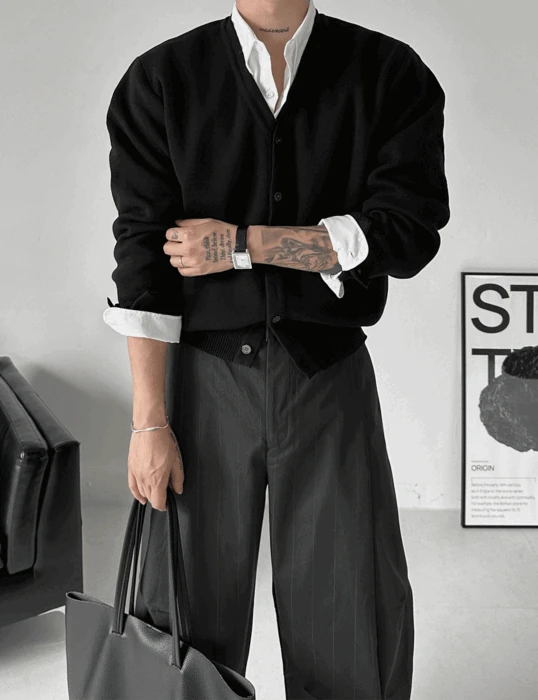 [IT’S ROSE] [당일출고] 미니멀 브이넥 크롭 가디건