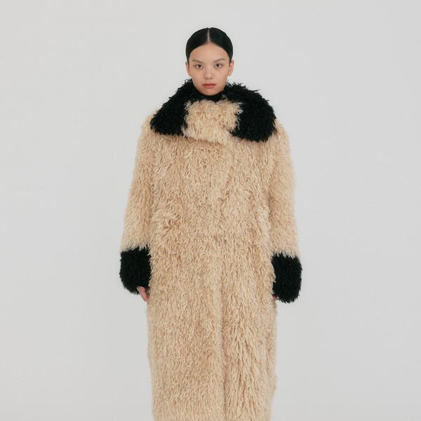 ZUFFIEA Fluffy Funnel Neck Coat - Beige