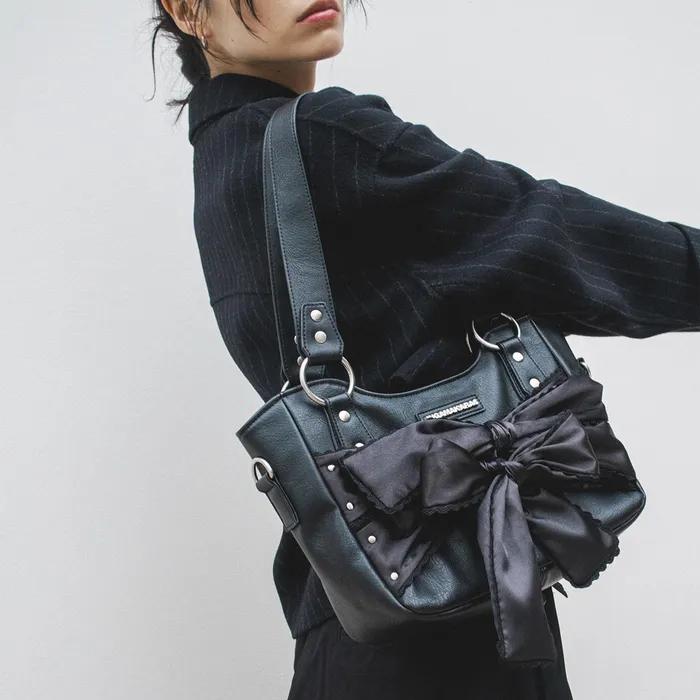 Laced Ribbon Leather Shoulder Bag (Black)