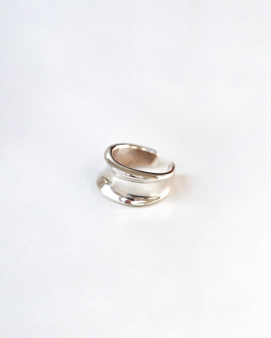 MOIRE EARCUFF SILVER