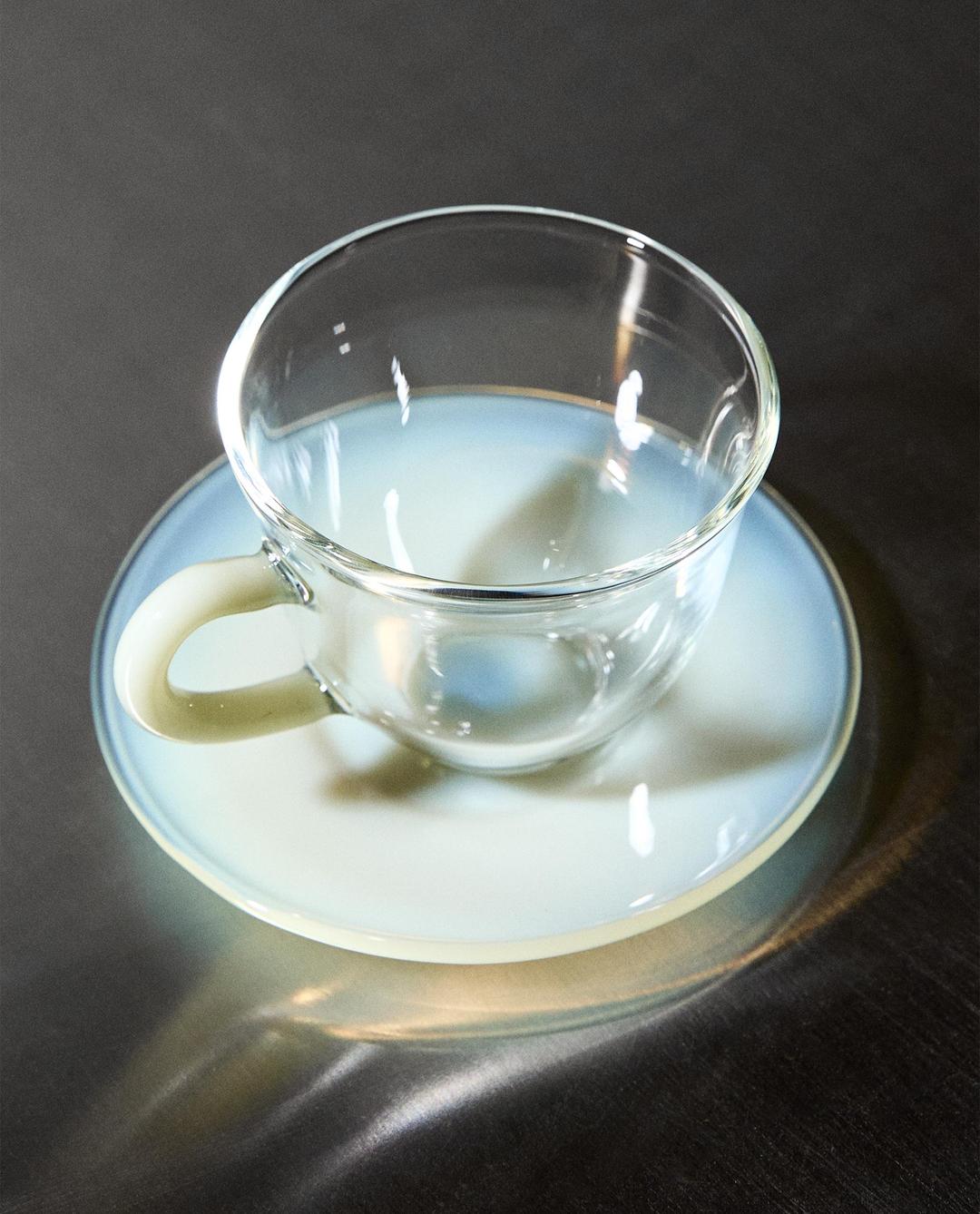 컬러 보로실리케이트 커피잔과 접시