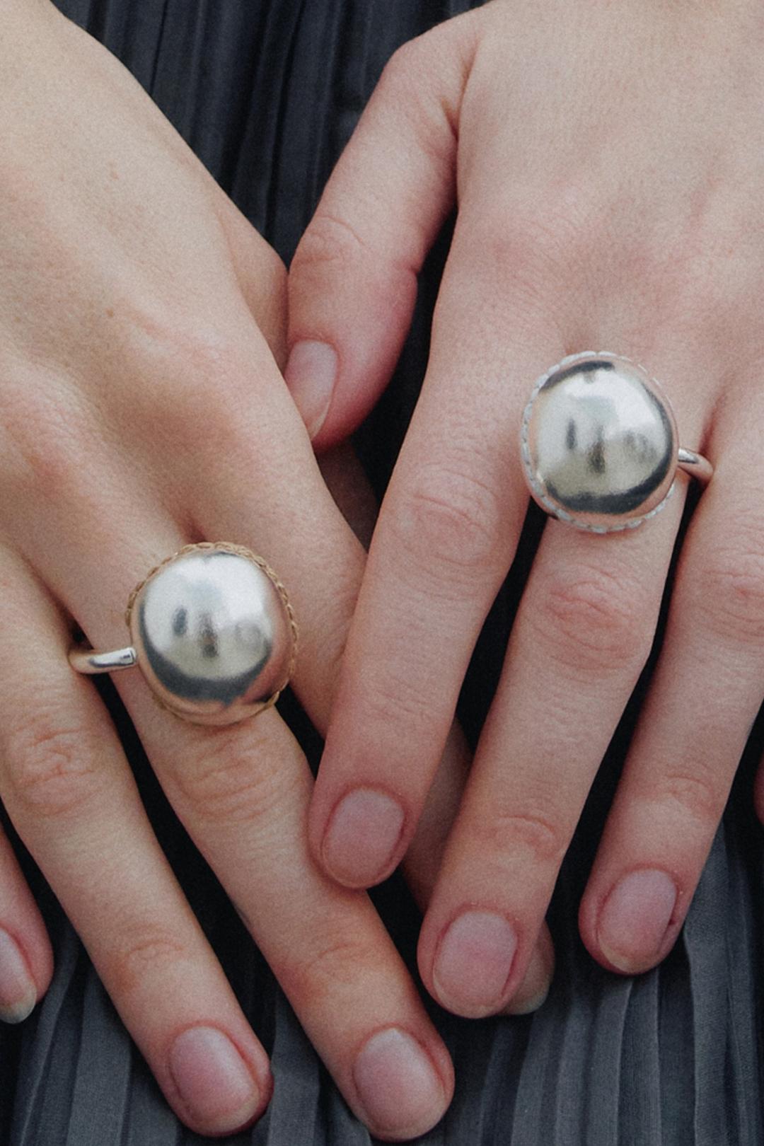 HALF BALL RING [SILVER]