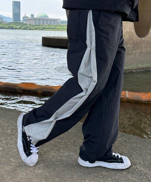 나일론 사이드 스냅 버튼 팬츠 (블랙)