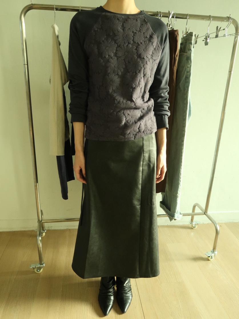 RAGLAN FLORAL TEXTURE TOP