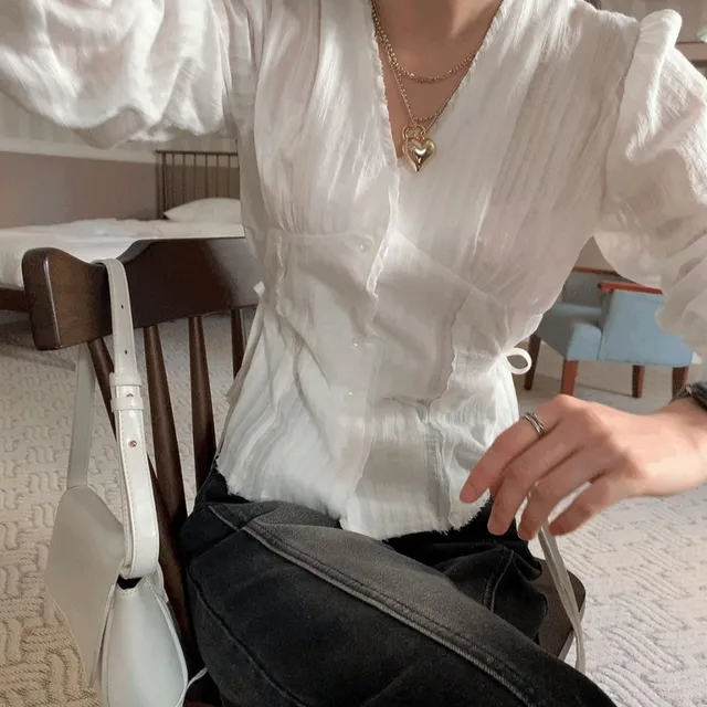 사이드 리본 브이넥 아일렛 빈티지 레이스 퍼프 단추 블라우스 2col