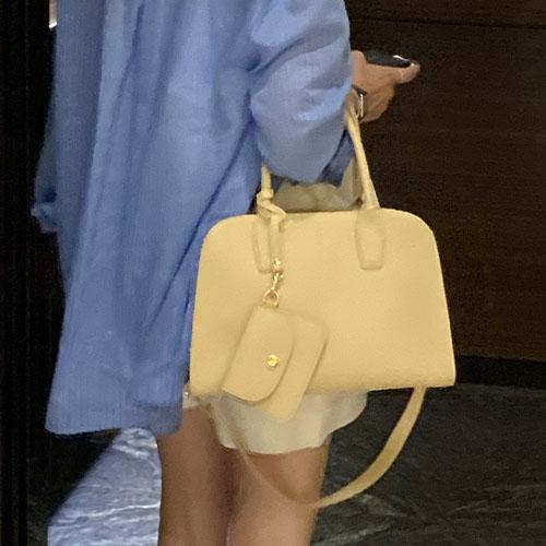 [프리오더/7월말 순차배송] henne bag *Medium - Butter