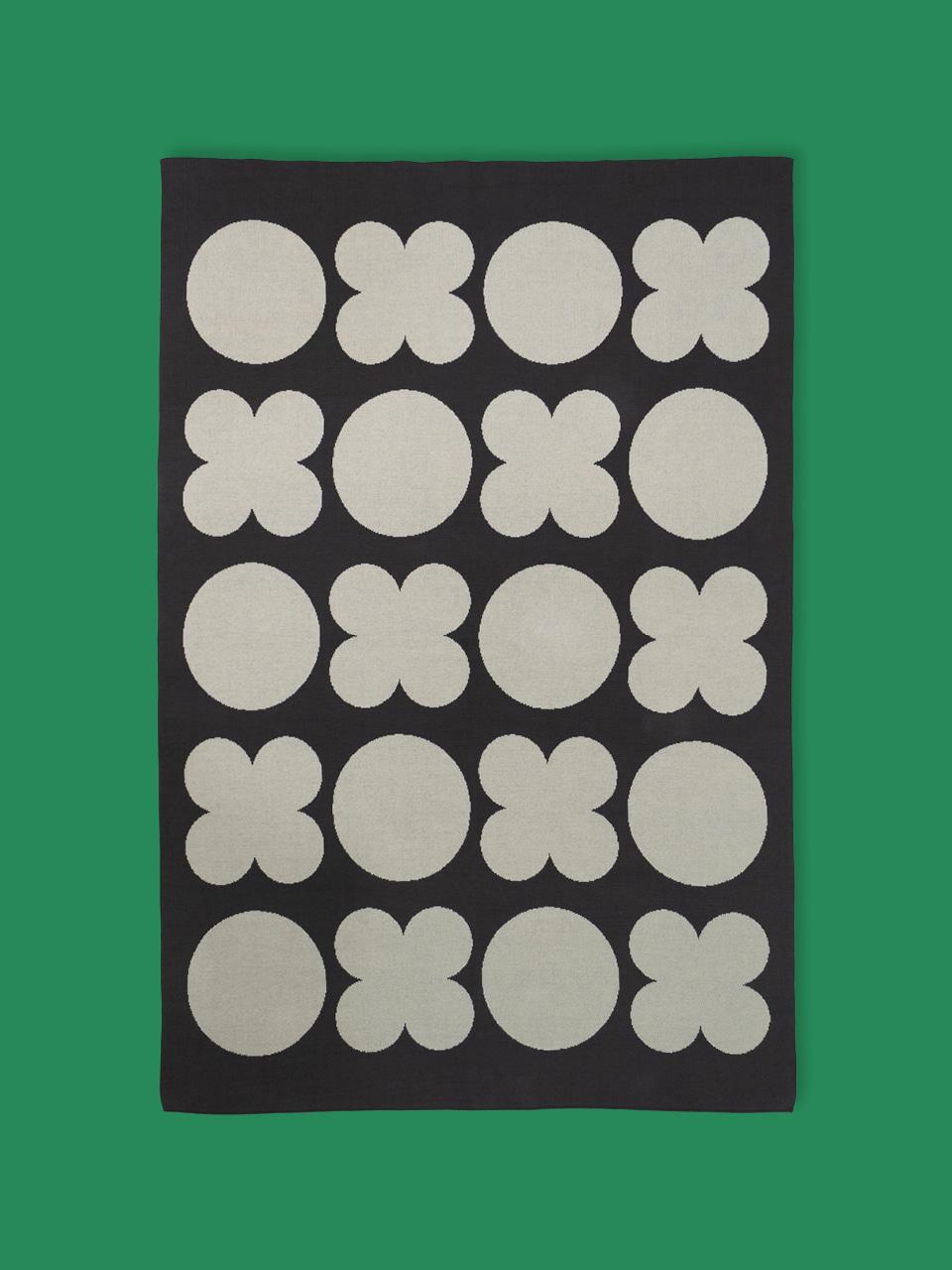 [IN&OUT 니팅블랭킷] FULL OF LUCK CREAM
