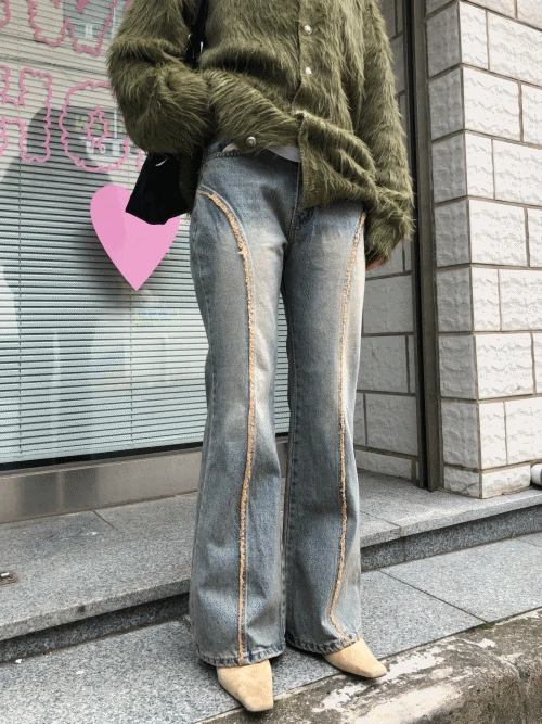 웨이 라인 부츠컷 데님