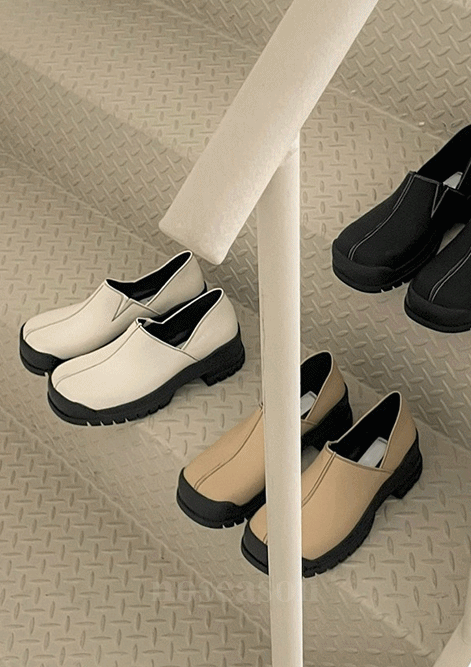 [5cm] 코어 스티치 슈즈