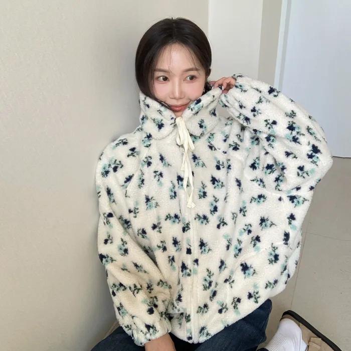 [29CM 단독] WOMAN 플라워 패턴 플리스 점퍼 [IVORY] / WBE4L07523