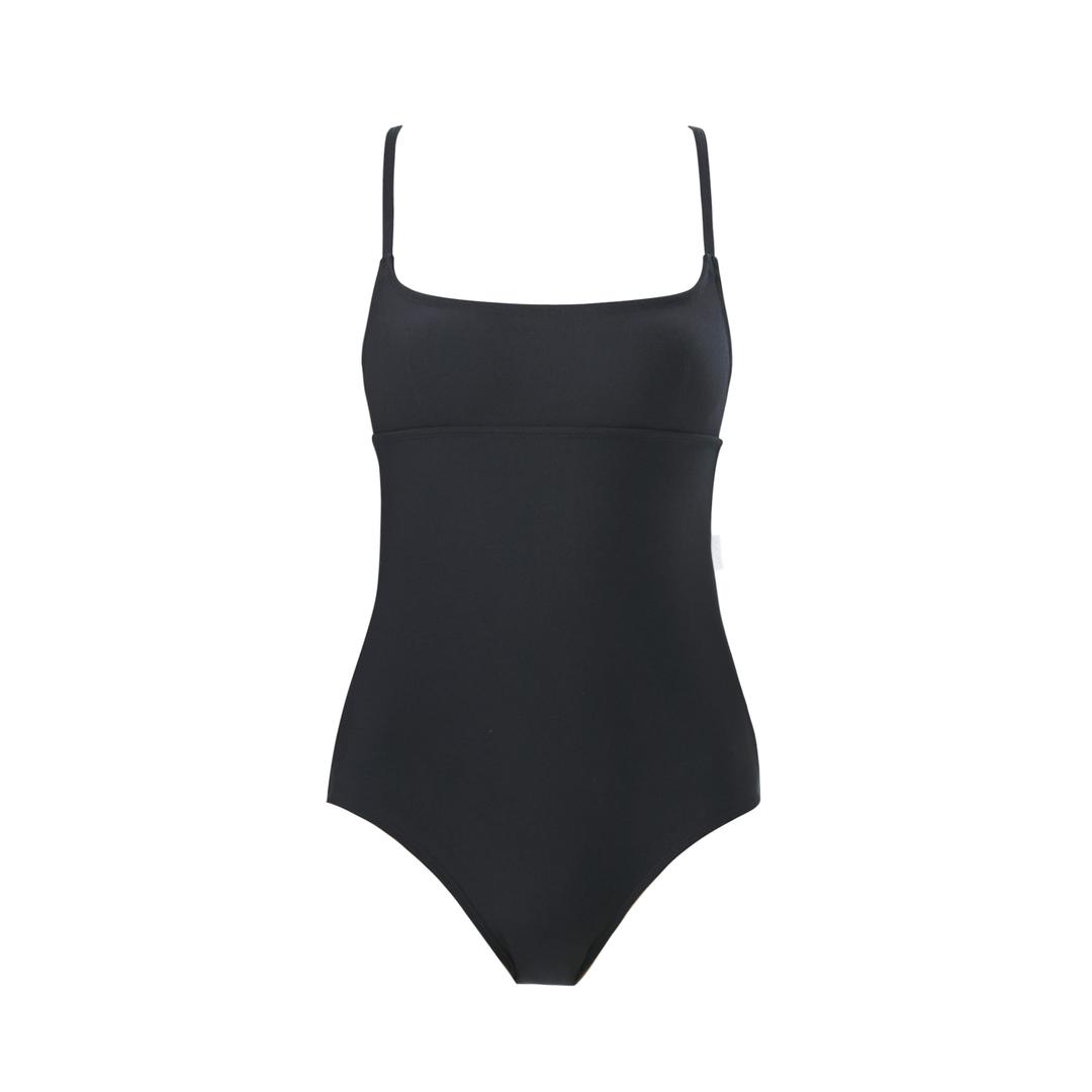 스트릿 오데트 U넥 블랙