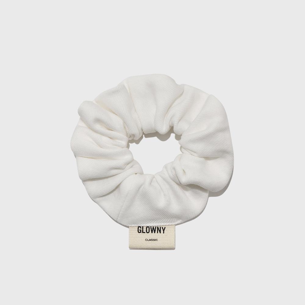 EVERYDAY G SCRUNCHIE (WHITE)