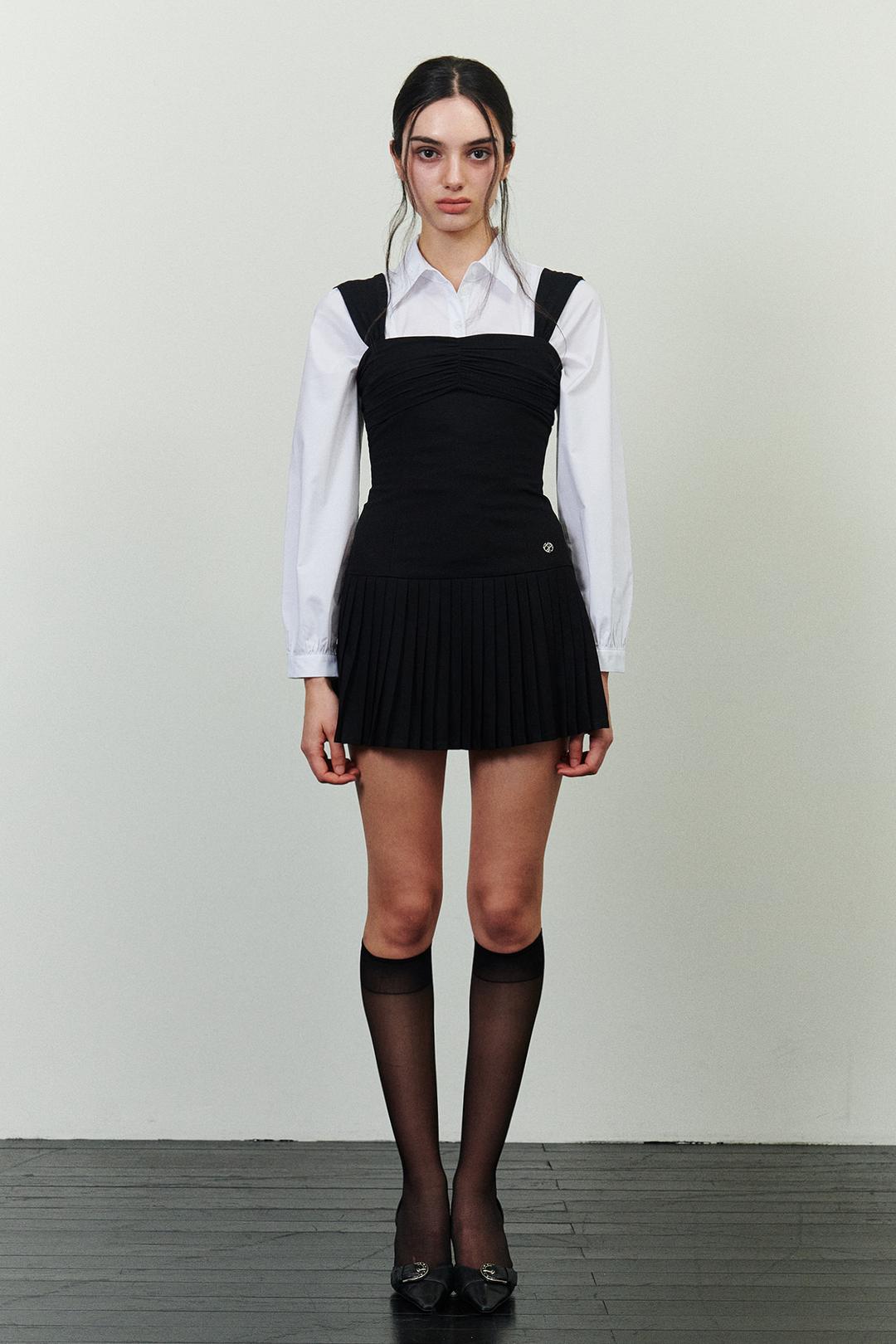 MERRY PLEATS DRESS black