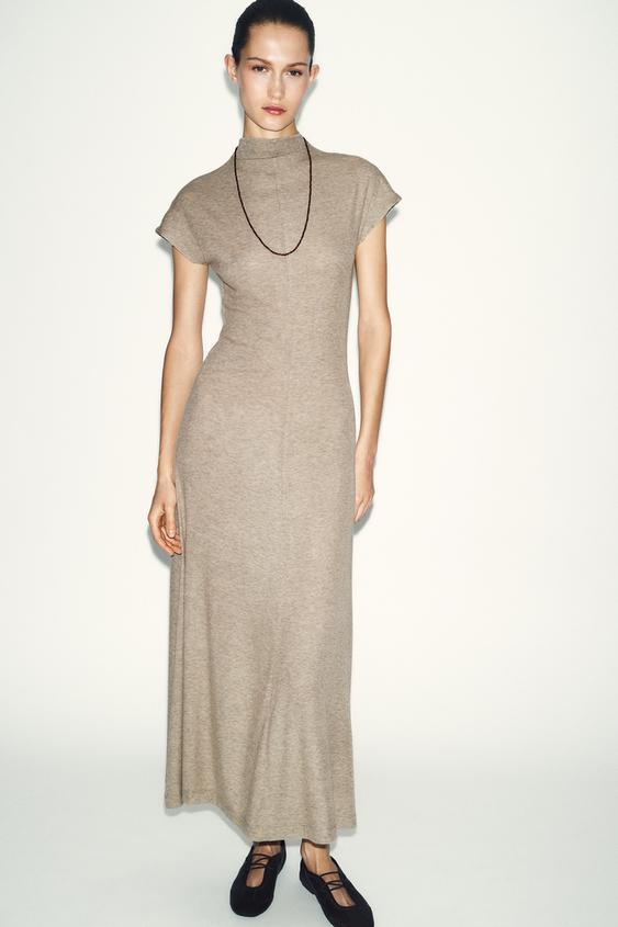 맥시 터틀넥 원피스