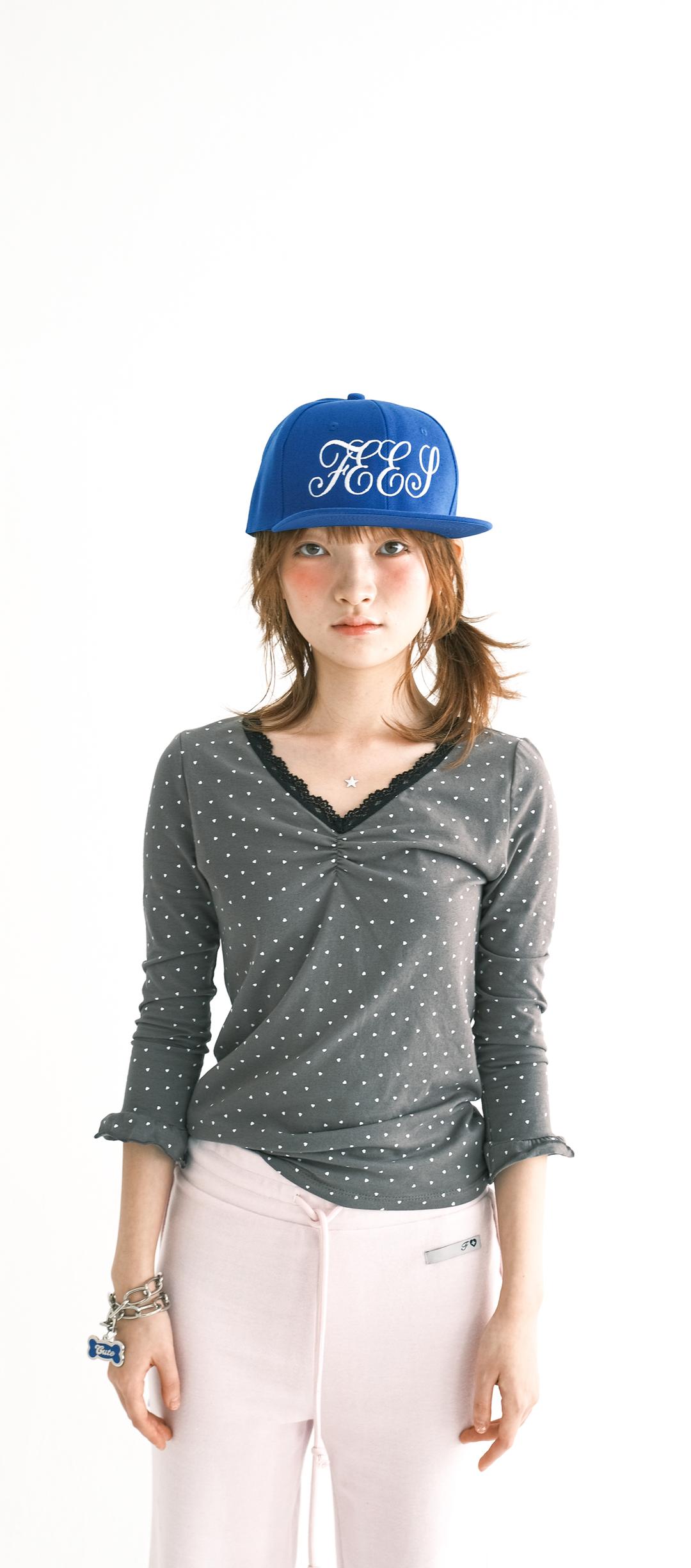 3차★[F.E.E.S] mini heart lace top (charcoal)