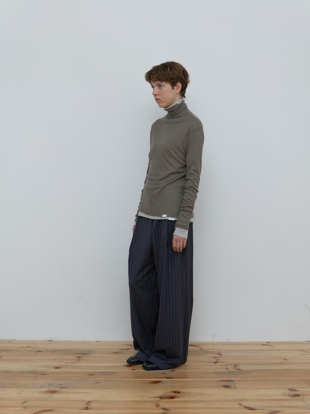 [11.28 순차출고_2차 리오더] STRIPE WIDE PANTS_CHARCOAL/GREY